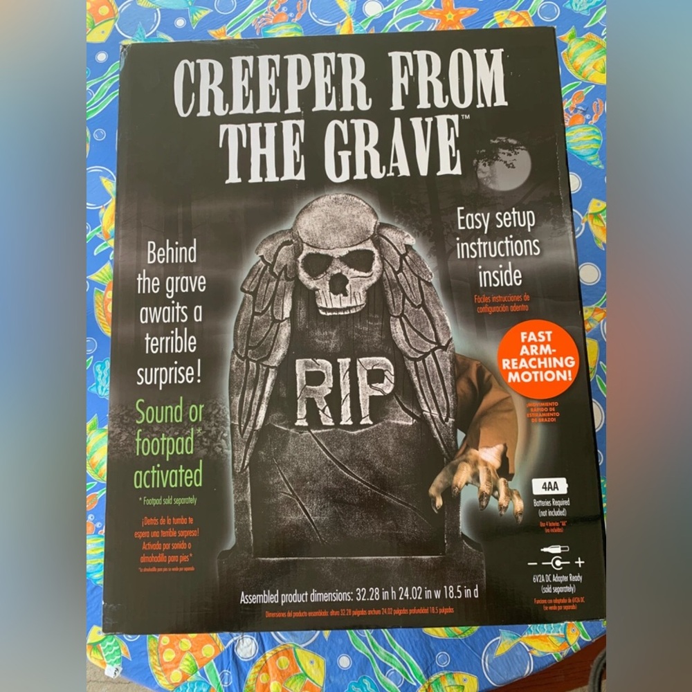 Halloween prop decoration Animated Creeper From The Grave Tombstone